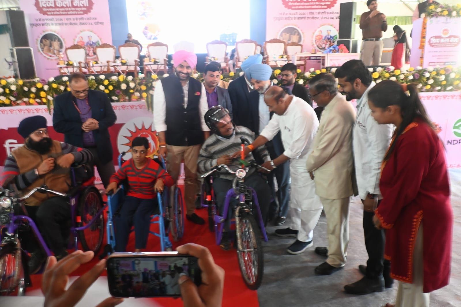 सामाजिक न्याय एवं अधिकारिता मंत्री ने चंडीगढ़ में 29वें दिव्य कला मेले का उद्घाटन किया