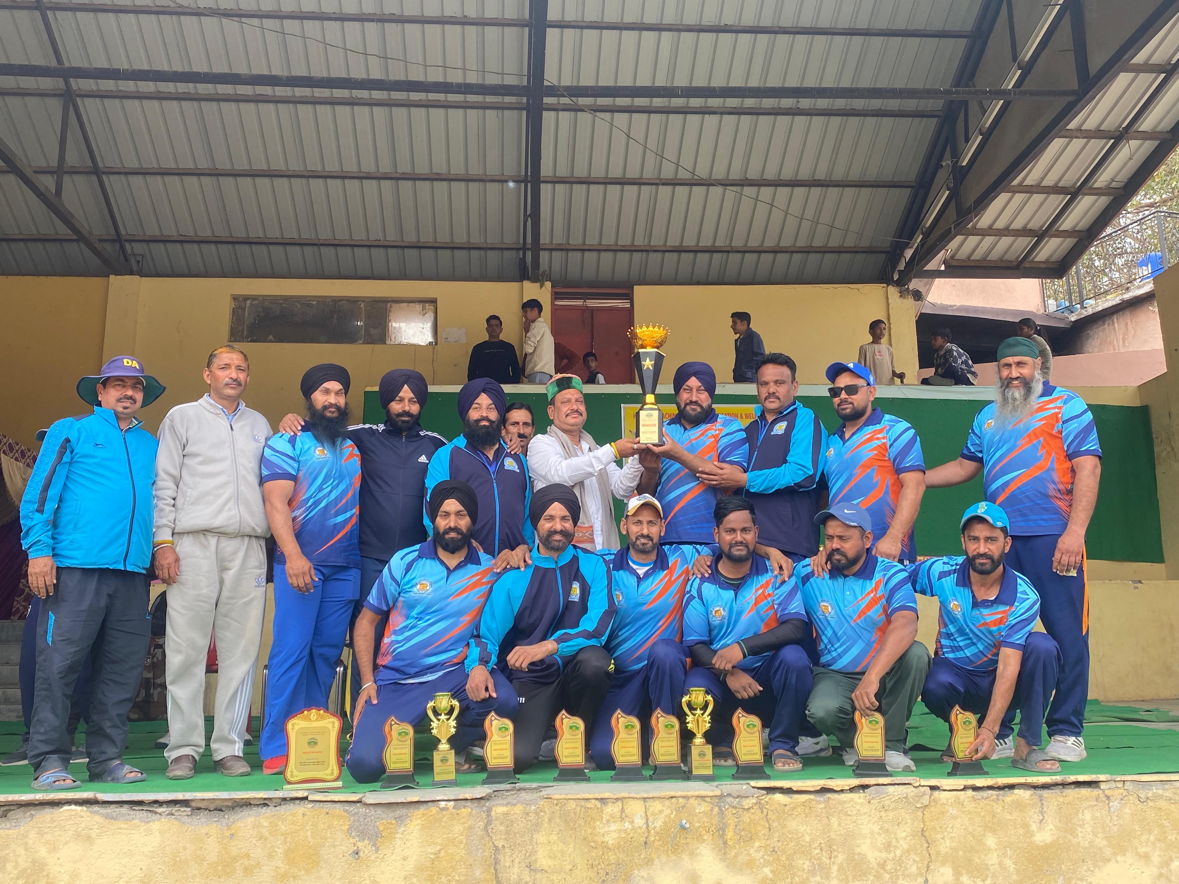 पटियाला विजेता एवं हिंसार उप विजेता   कुनिहार में चल रहे एचपी यूनिवर्सिटी कर्मचारी मैत्री क्रिकेट टूर्नामेंट का हुआ समापन  