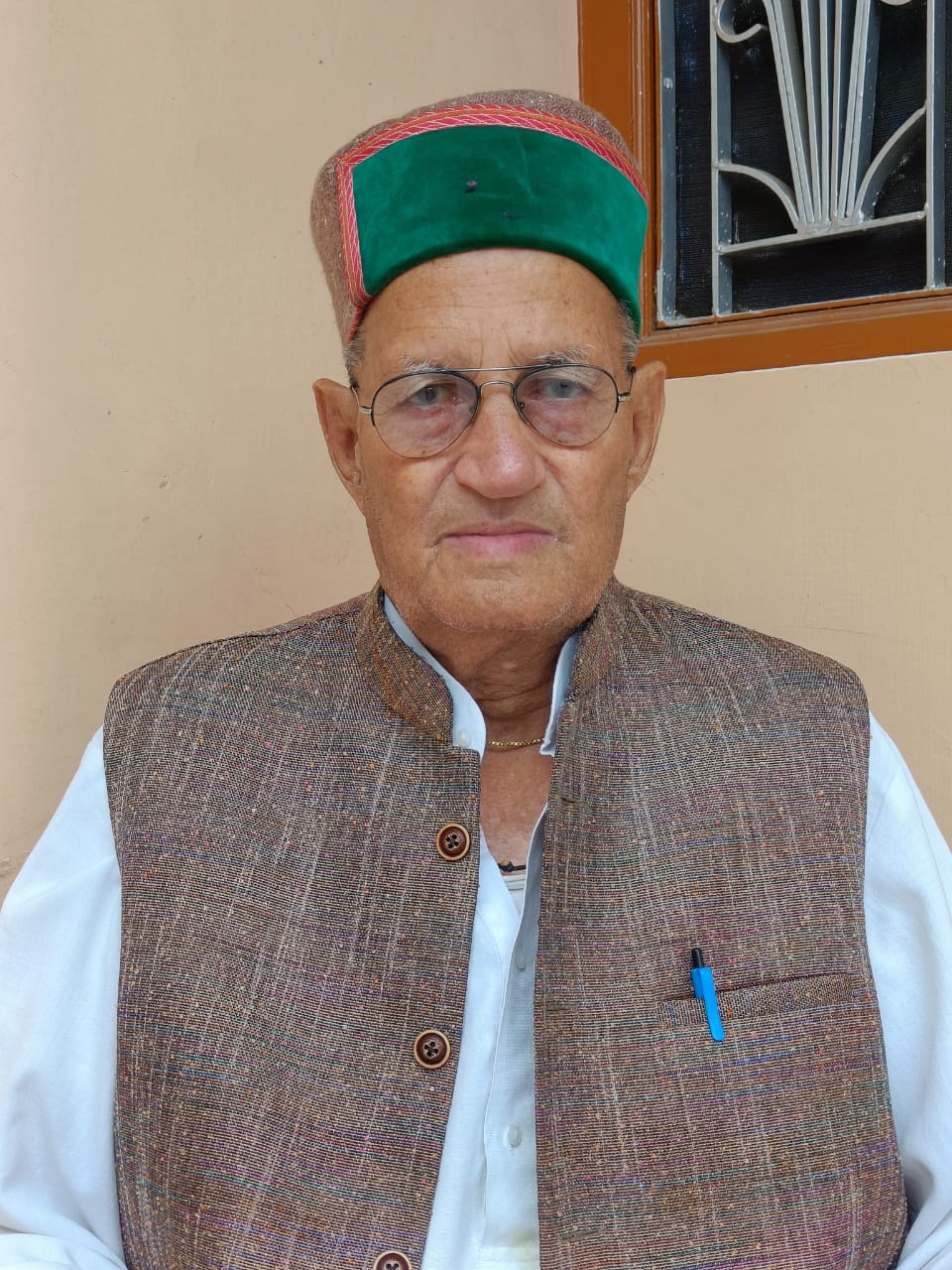 प्रदेश सरकार द्वारा मुख्य सचिव व पुलिस महानिदेशक के अस्थाई आदेश से जनता अचंभित