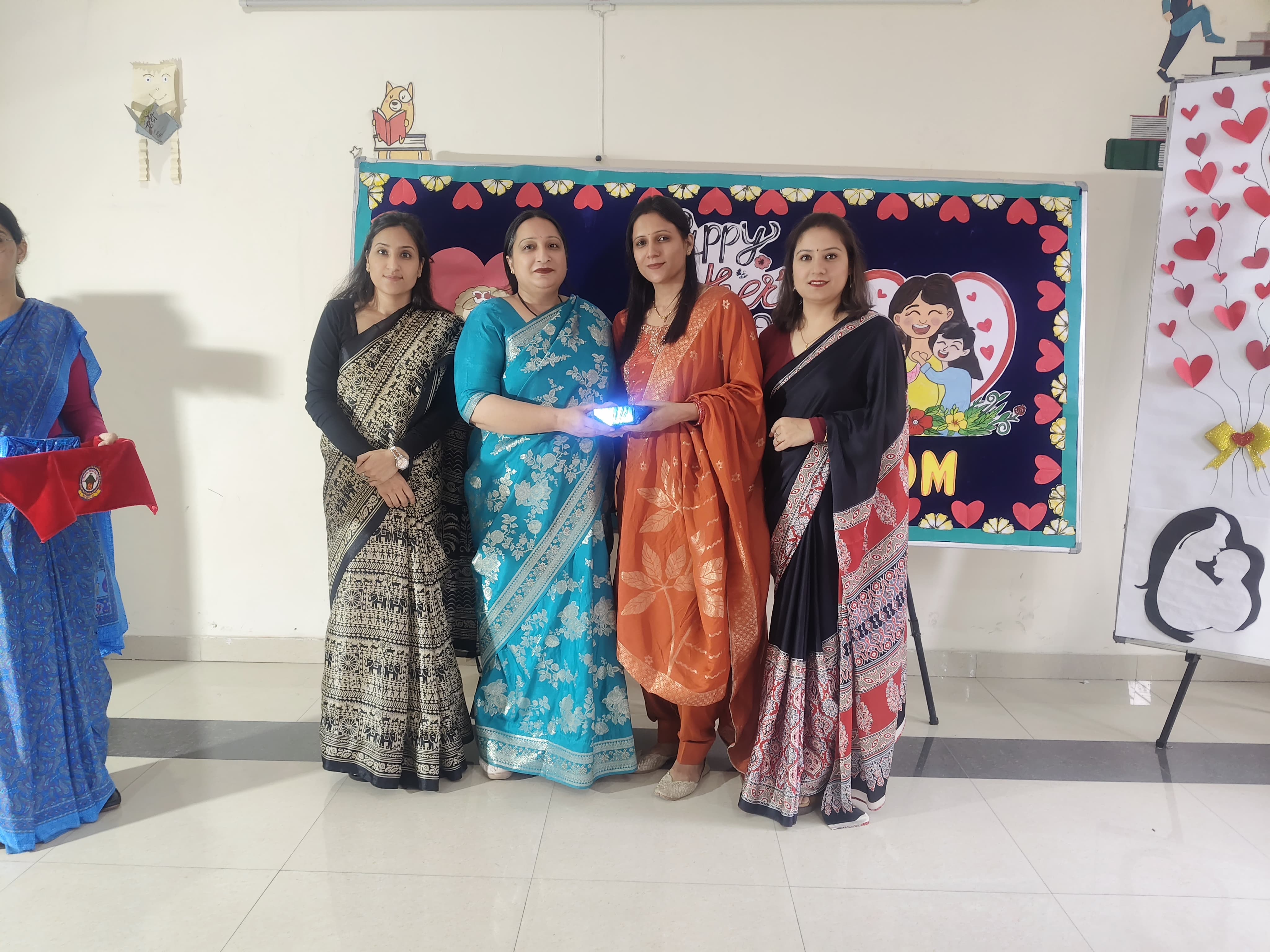 गुरुकुल इंटरनेशनल स्कूल में मातृ दिवस पर बच्चों ने बांधा समां, माताओं के लिए हुए विशेष गेम्स